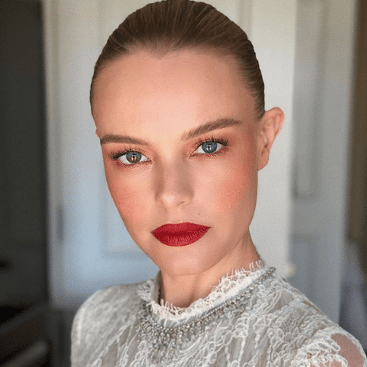 Critics' Choice Awards 2018: The Standout Beauty Looks of the Night