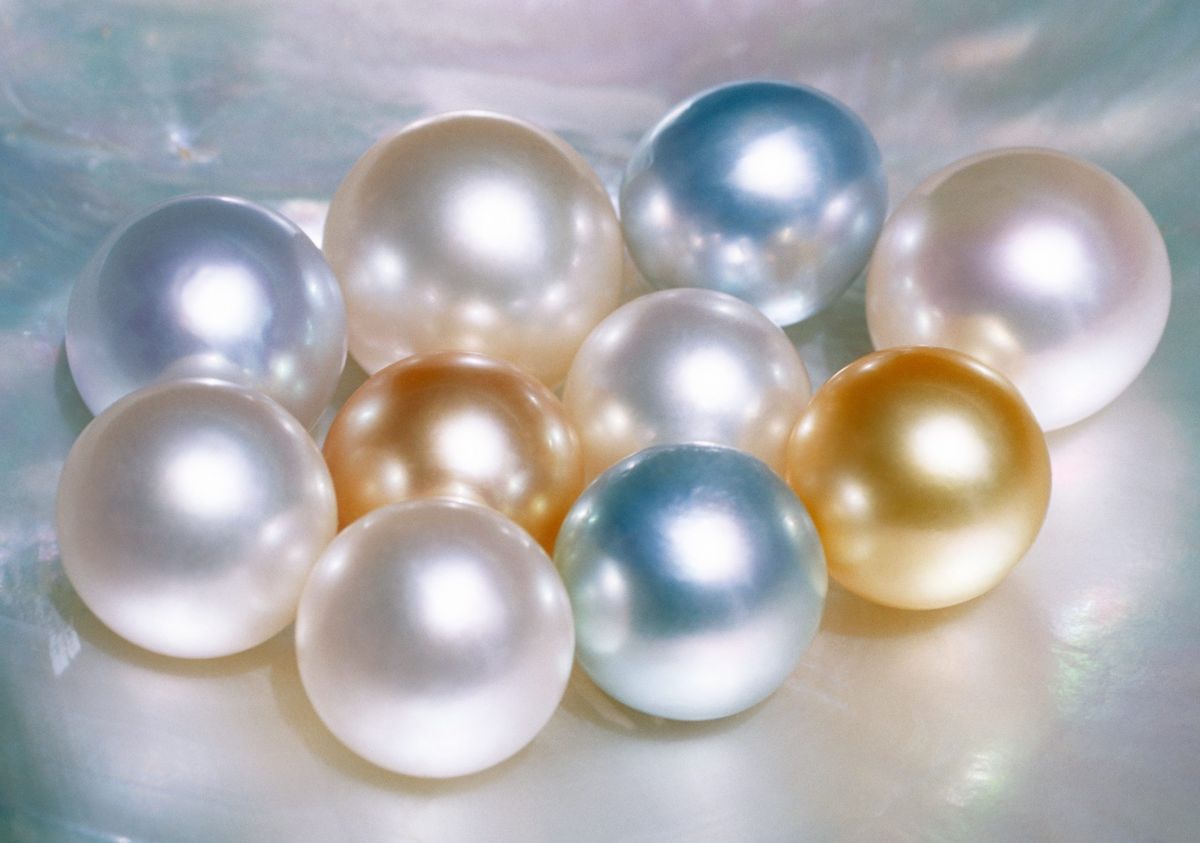 A Crash Course on Thai Pearls (and How to Tell If They're Fake)