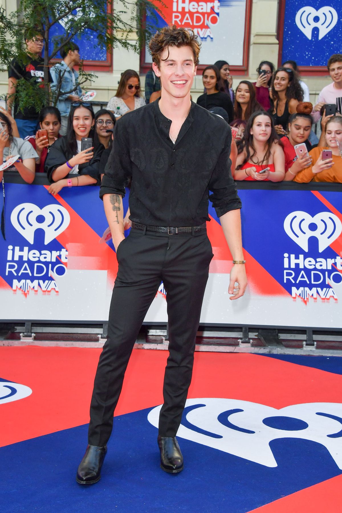 All the Red Carpet Looks from Last Night's MMVAs