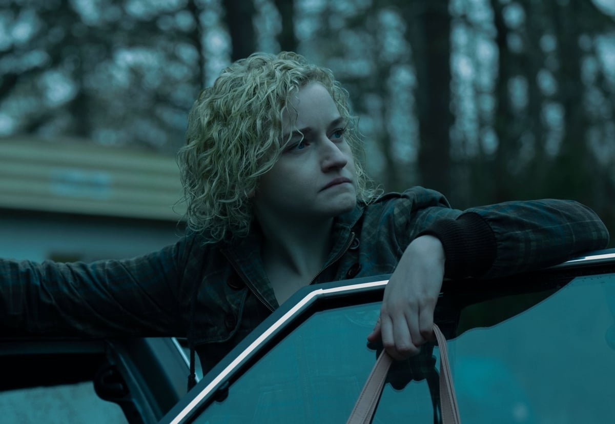 Julia Garner is Nothing Like Ozark' s Ruth Langmore