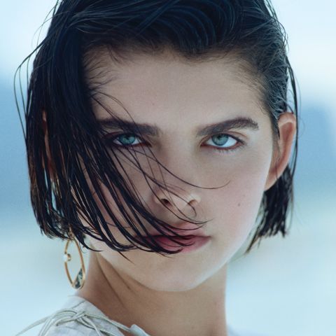 10 Beauty Essentials to Help You Battle Humid Climates on Vacation