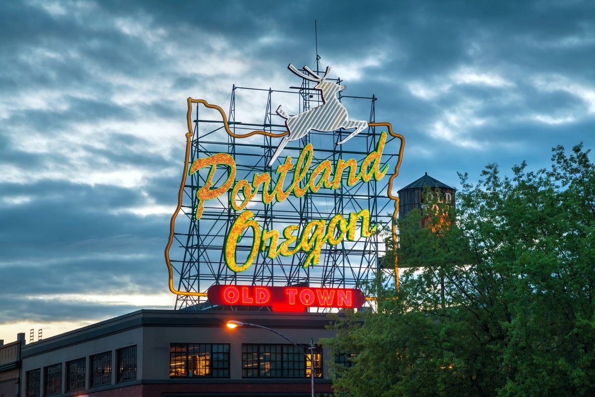 FASHION' s Guide to Portland, Where All Things Local Truly Shine