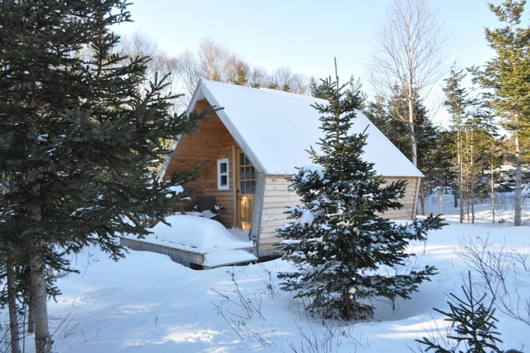 Escape Your Everyday in These Cozy Canadian Cabins
