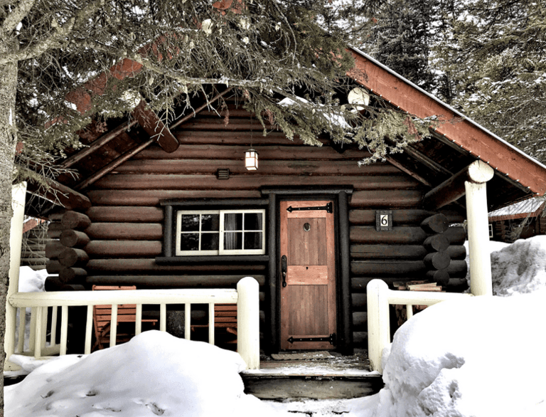 Escape Your Everyday in These Cozy Canadian Cabins