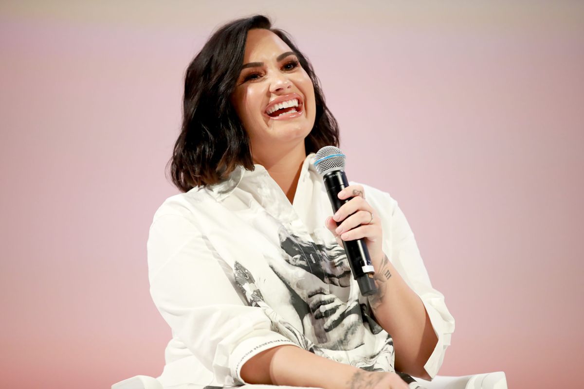 demi lovato body acceptance