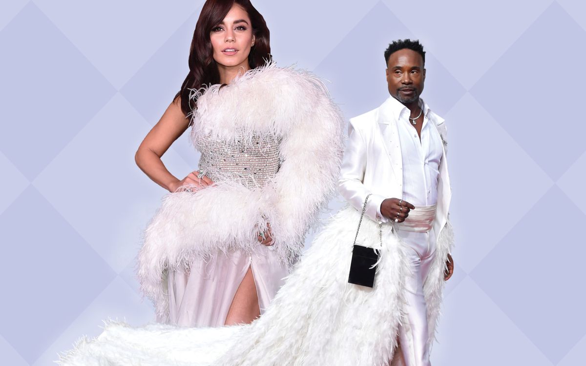 how to wear white feathers