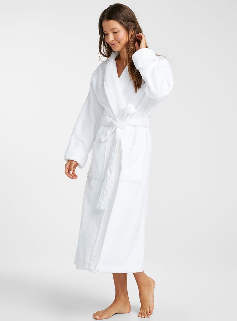5 Travel Inspired Pieces to Wear at Home