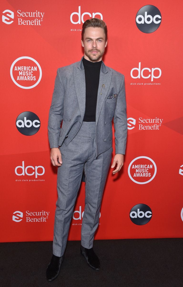 What the Stars Wore to the 2020 American Music Awards Last Night