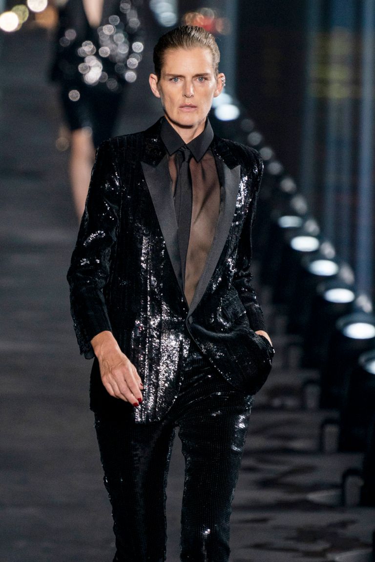 Stella Tennant walks the McQueen runway