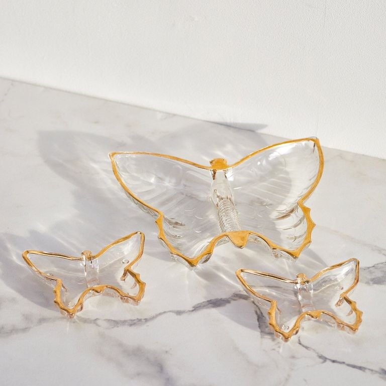 Glassware from vintage shop Opaline Atelier