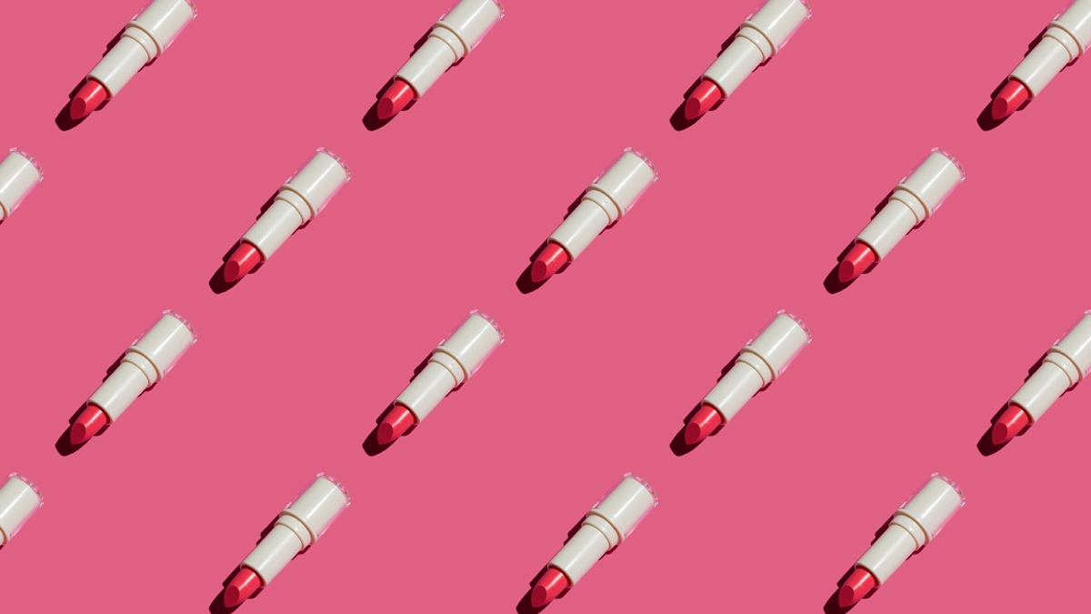 What's in “Longwear” Lipstick, Anyway?