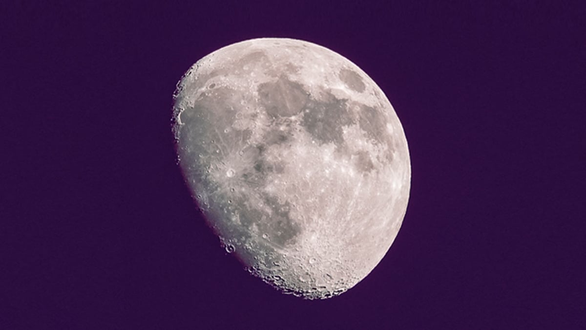 Can Tuning in to Your Moon Sign Help Avoid Burnout?