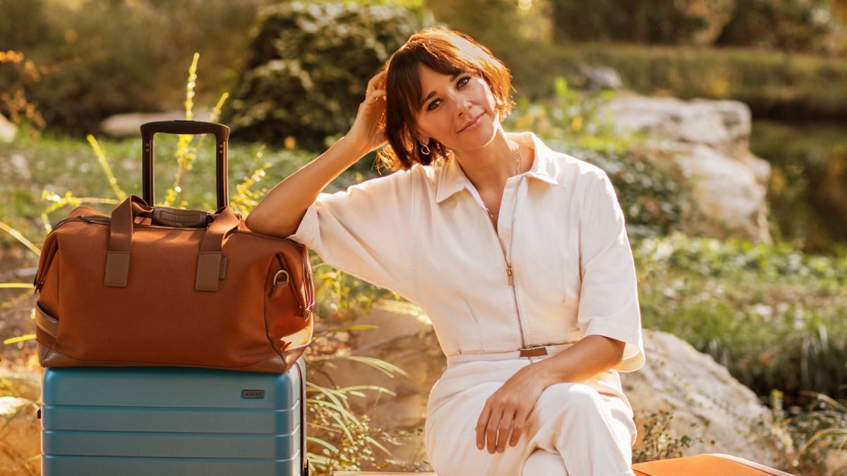 Rashida Jones Knows You're Not Travelling Far