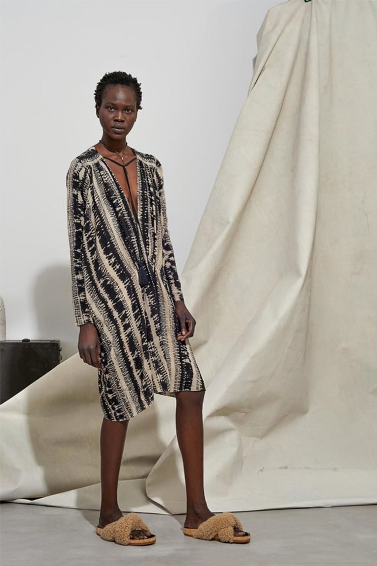 How to Build a *Realistic* Capsule Wardrobe in 2020