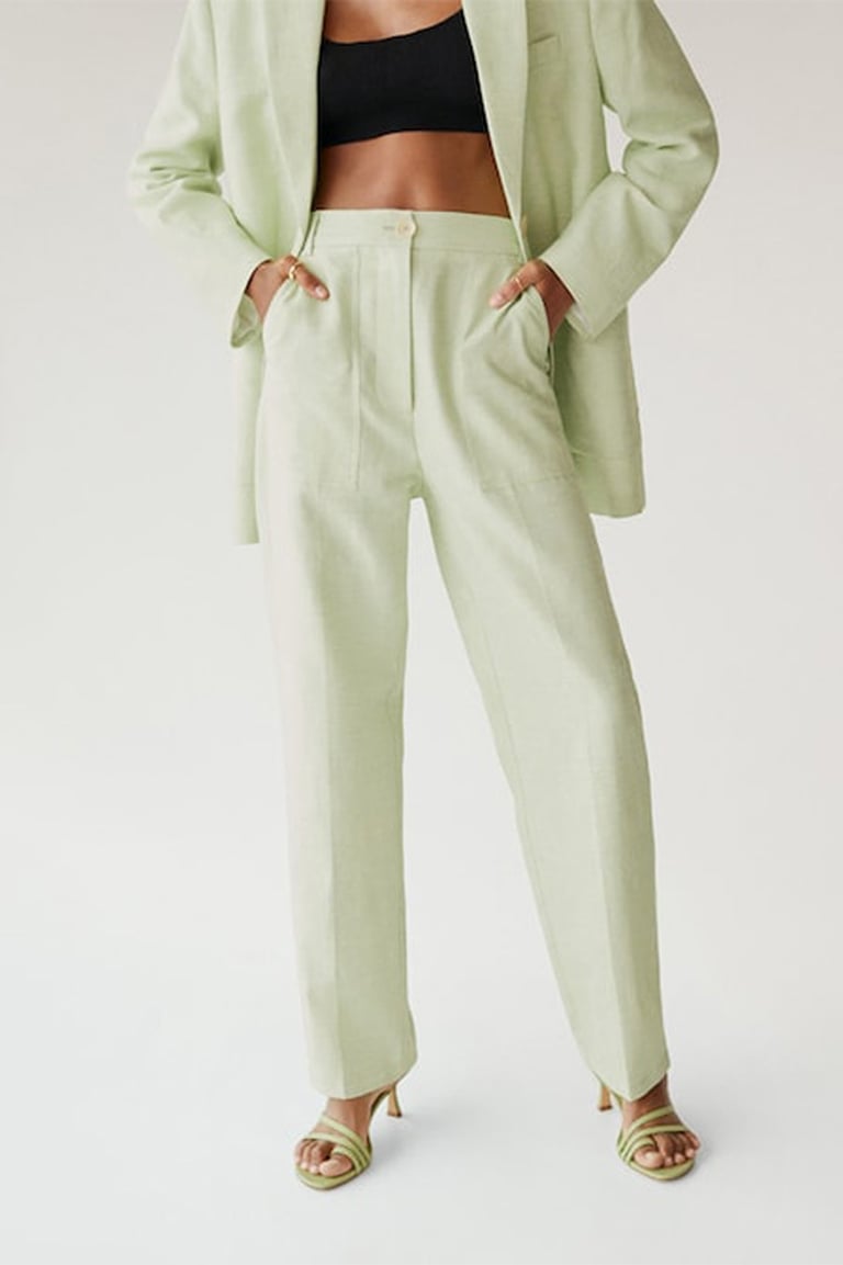 How to Build a *Realistic* Capsule Wardrobe in 2020
