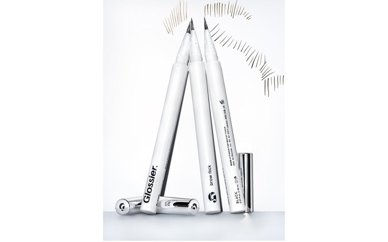The Dos and Don’ts of Grooming Your Eyebrows at Home