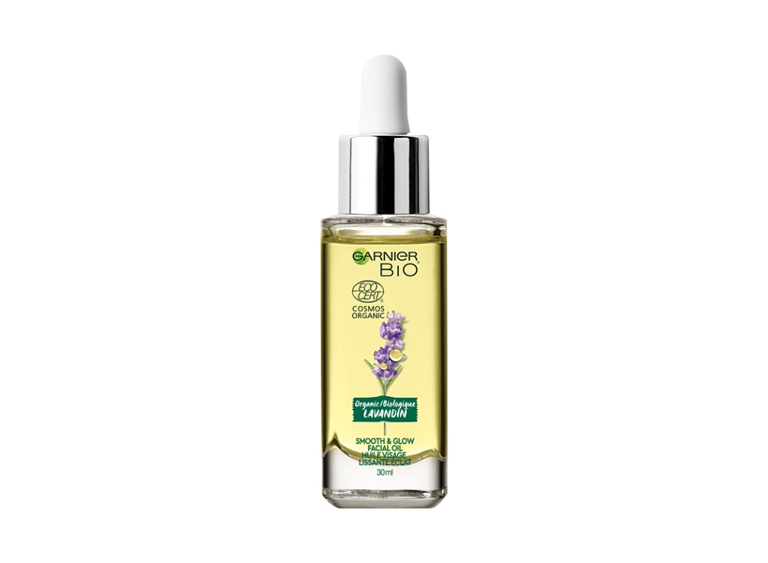 The Best Facial Oils and How to Use Them