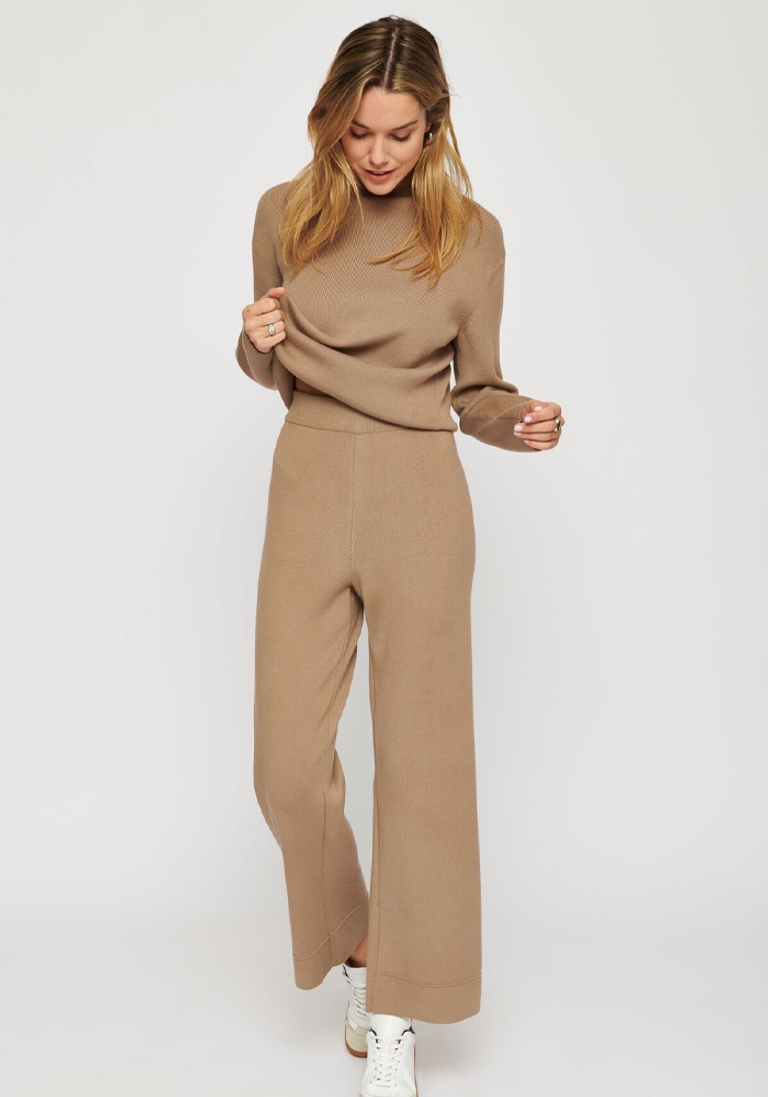 Fall's Best Loungewear Sets From Canadian Brands