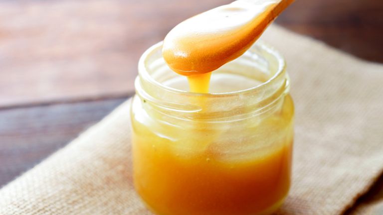 Why Is Manuka Honey Good for Your Skin and Hair?