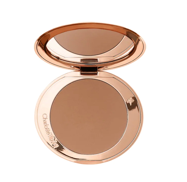 16 Mask-Friendly Makeup Products That Won’t Budge (or Smudge)!