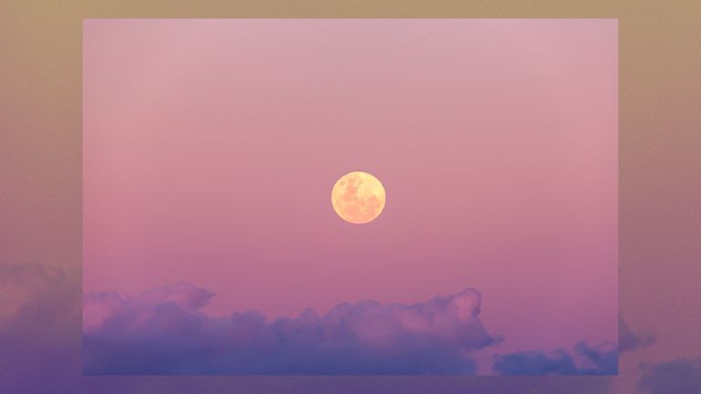 There's a Full Moon on Halloween This Year