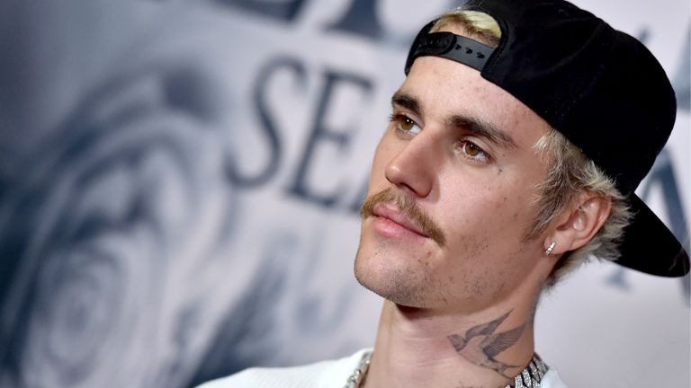 Here's How to Talk about Sexual Assault Allegations When It Comes to Your Favourite Celebs