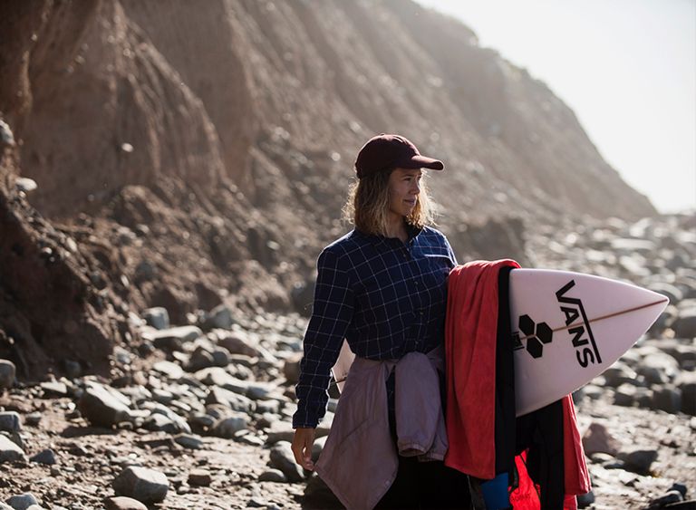 Hanna Scott Surfs for the Love of the Sport