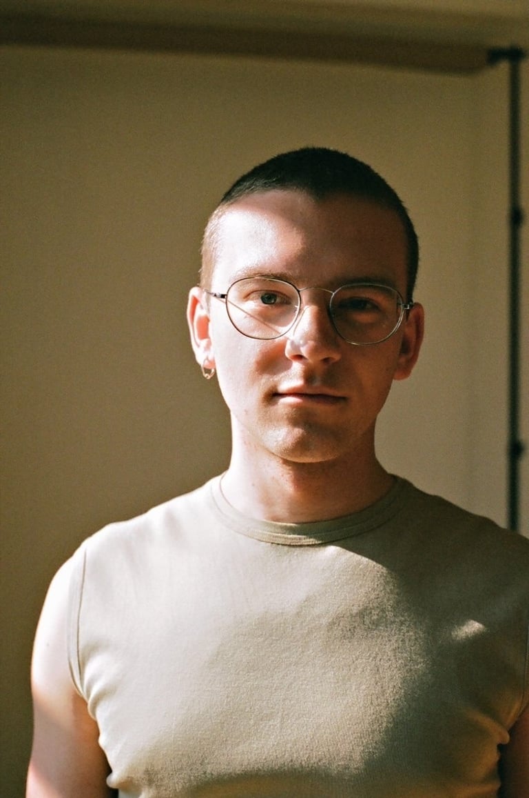 The Pandemic, a Pair of Knitting Needles and Old Jeans Gave Life to Knitwear for Vejas Kruszewski