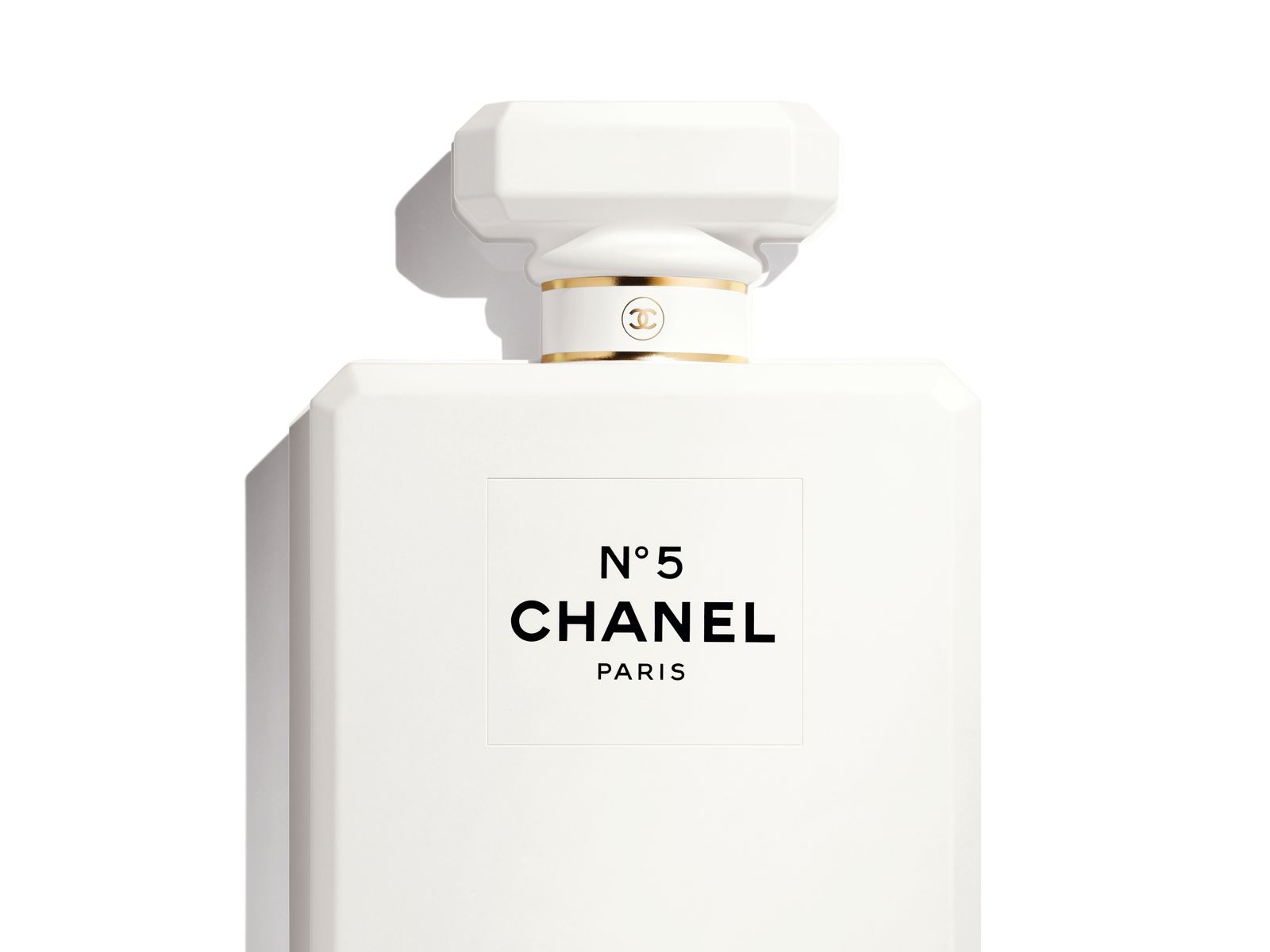This Holiday Advent Calendar From Chanel Is Perfect For Christmas