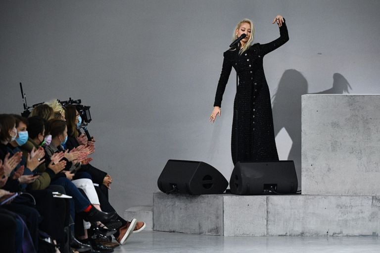 Soo Joo Park Turned Chanel’s Métiers d’Art Show into her First Ever Concert