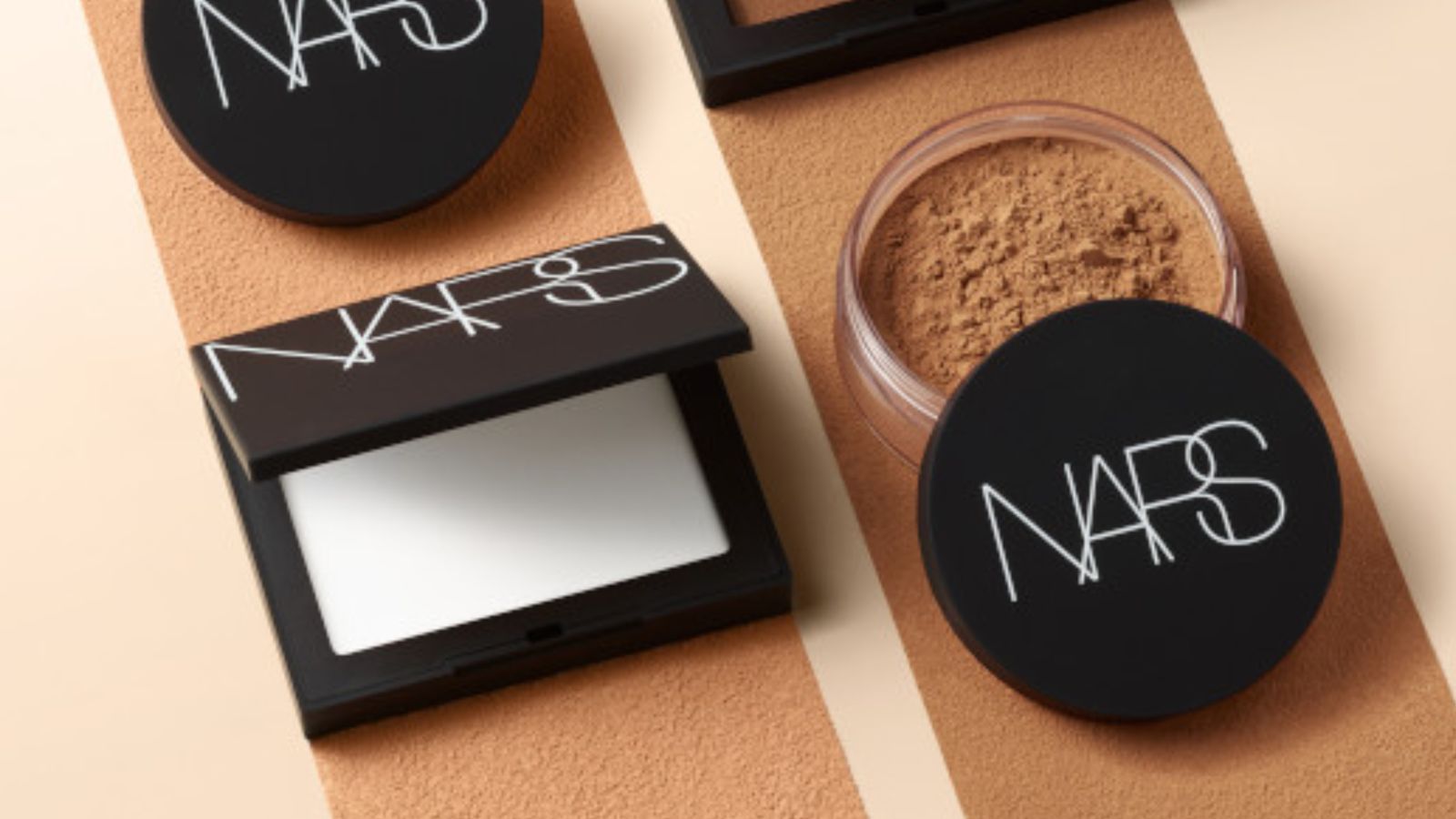 NARS LIGHT REFLECTING FOUNDATION 2色セット LIGHT REFLECTING FOUNDATION SET | NARS Cosmetics
