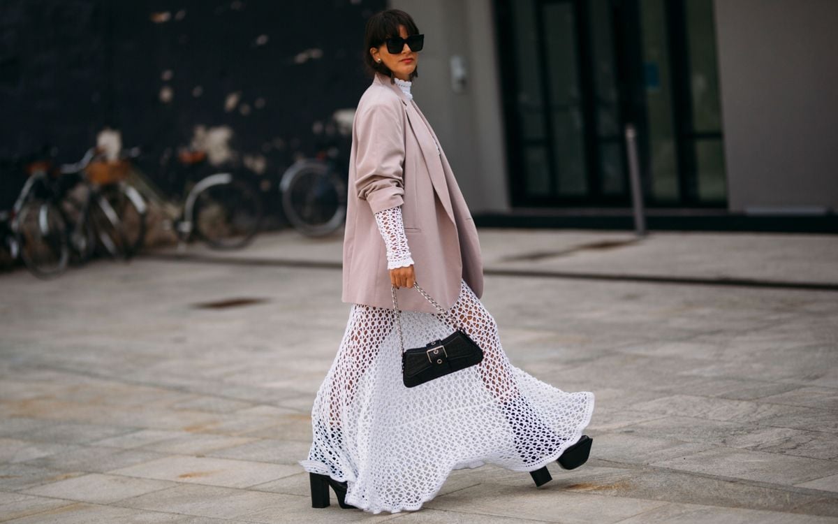 How to Style a Maxi Skirt This Fall: 3 Street Style Looks to Emulate -  FASHION Magazine