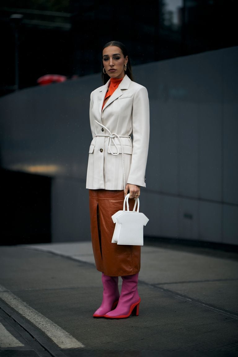 How to Style a Maxi Skirt This Fall: 3 Street Style Looks to Emulate -  FASHION Magazine
