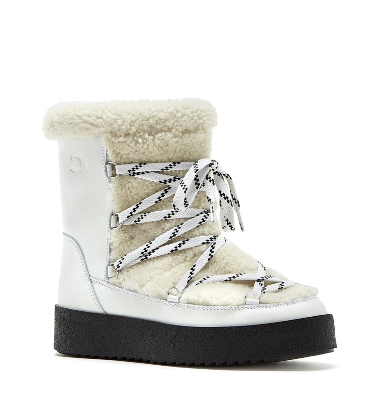 10 Best Snow Boots for Women 2024
