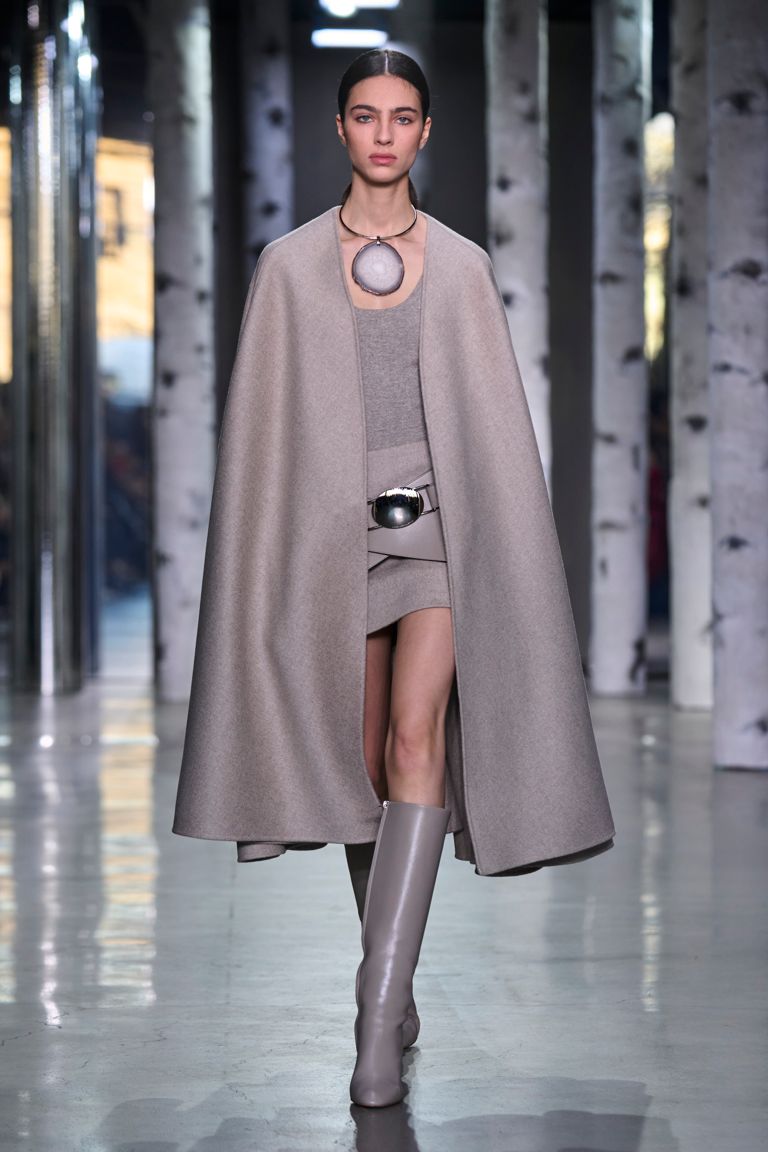 Broken Heels at Tory Burch + Other Viral Moments From New York Fashion Week