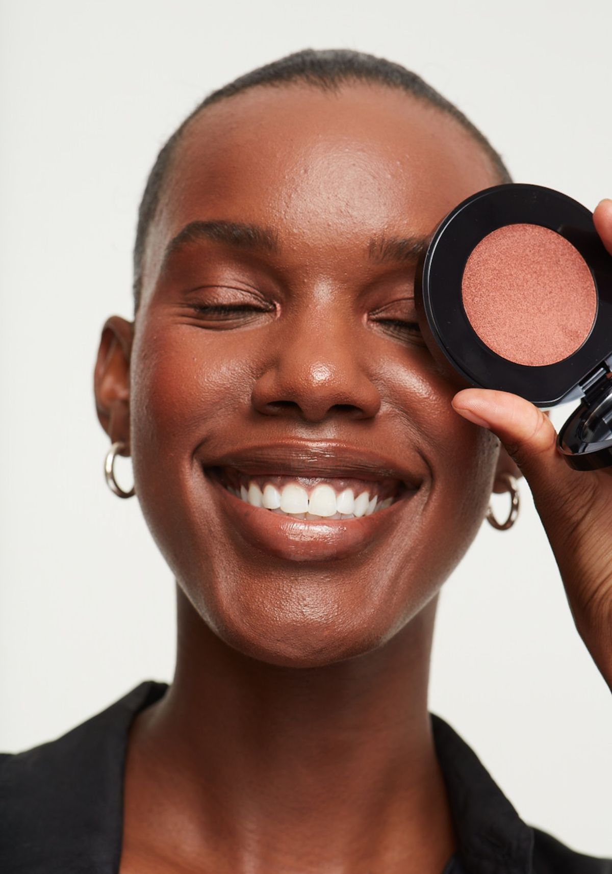 saie beauty glow sculpt