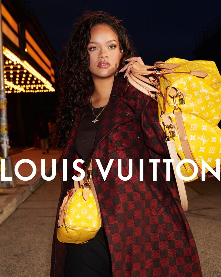 Rihanna Has Her Pregnancy Outfit Formula Down Pat