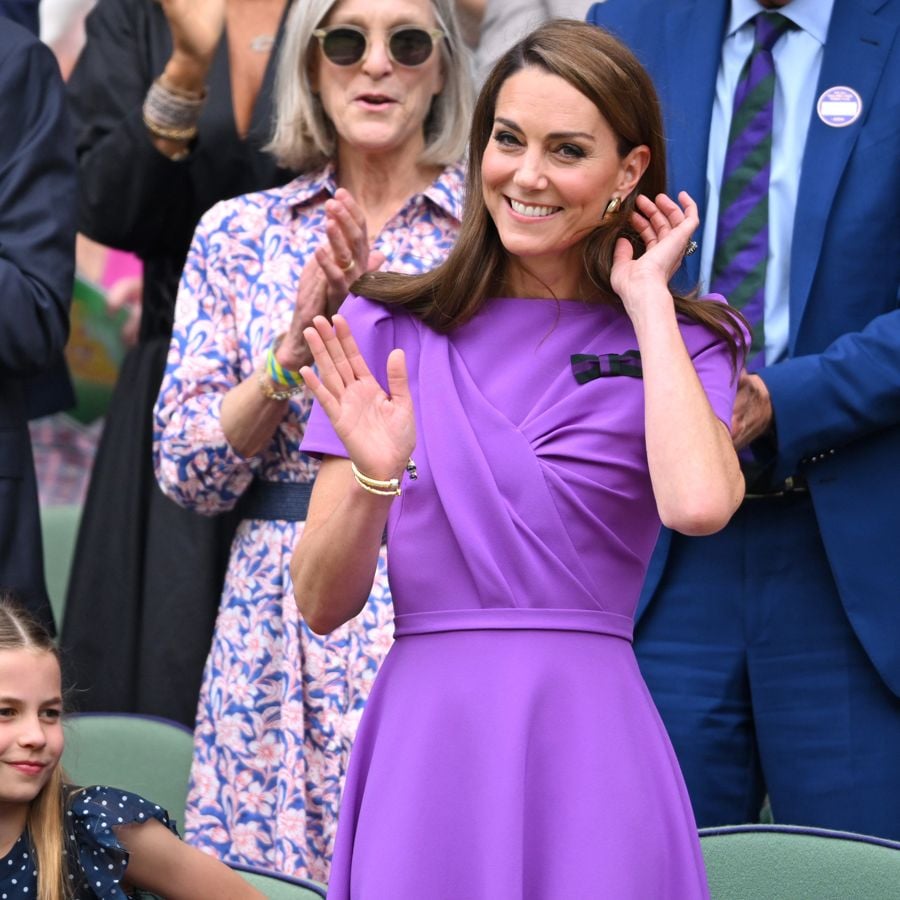 kate middleton purple dress Middleton's Lilac Is a Stealth Style Hit in Germany Pay Closer Attention to the