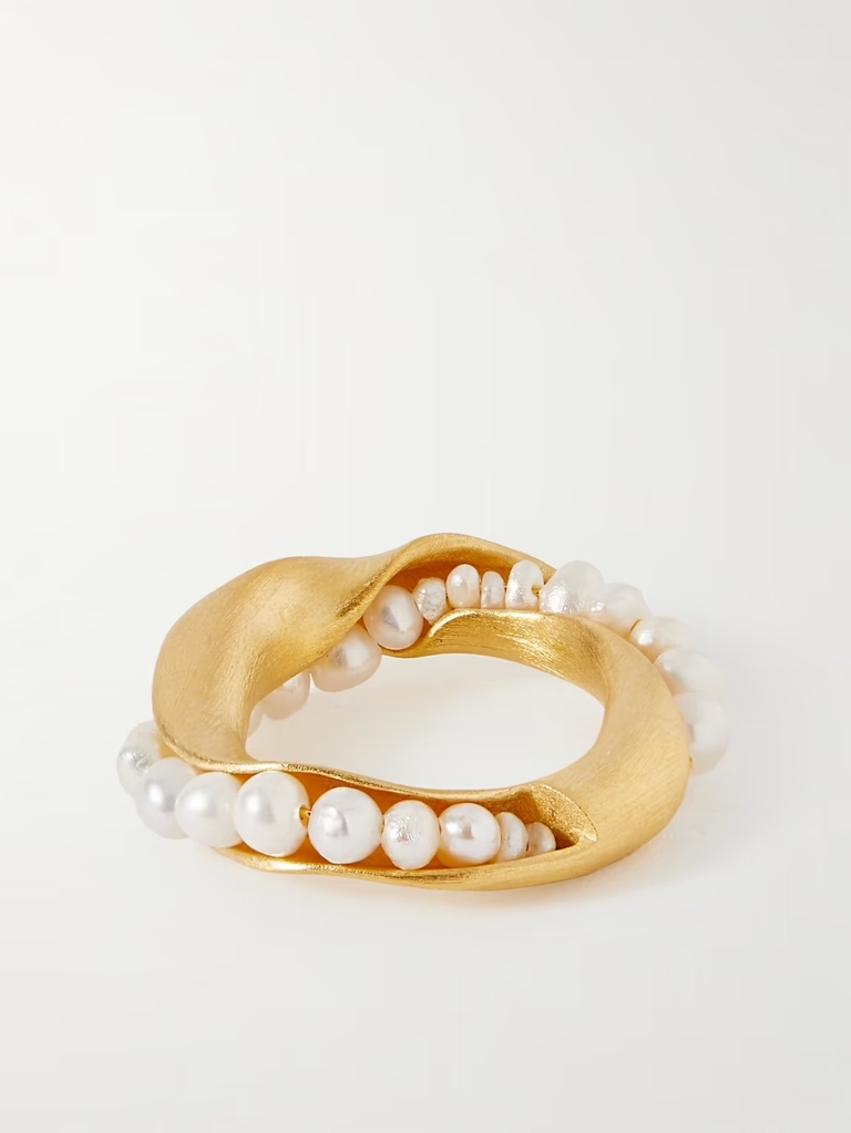 A Jewellery Expert's Guide to Consignment Shopping