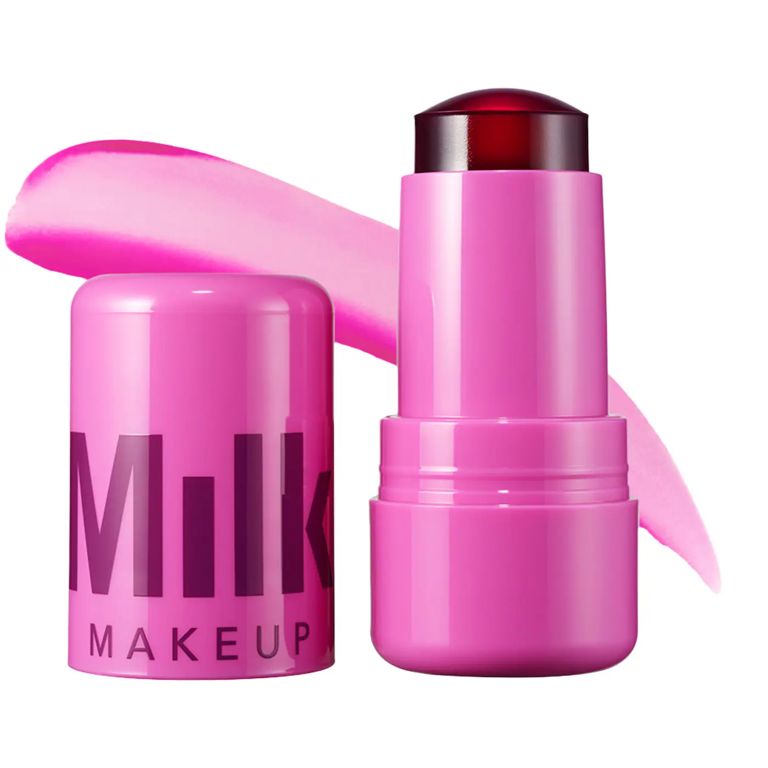 How to Choose the Best Viral Blush For Your Skin Type