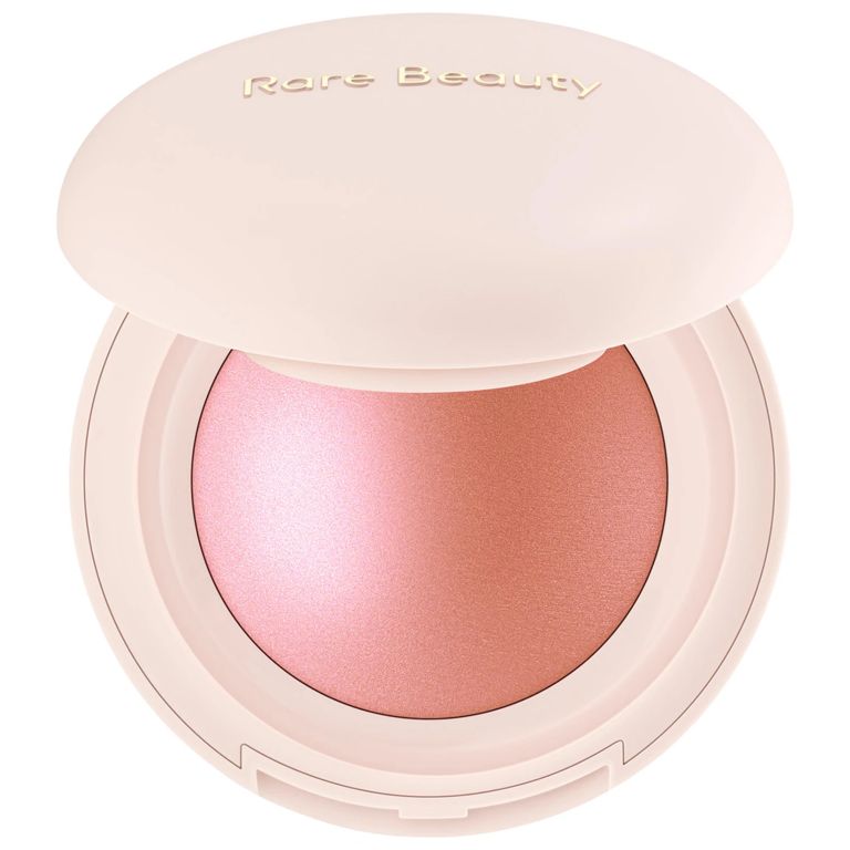 How to Choose the Best Viral Blush For Your Skin Type