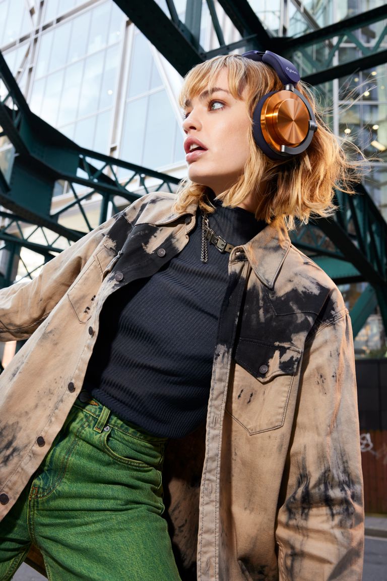 Myles Sexton Partners With Fashion Art Toronto + More Fashion News