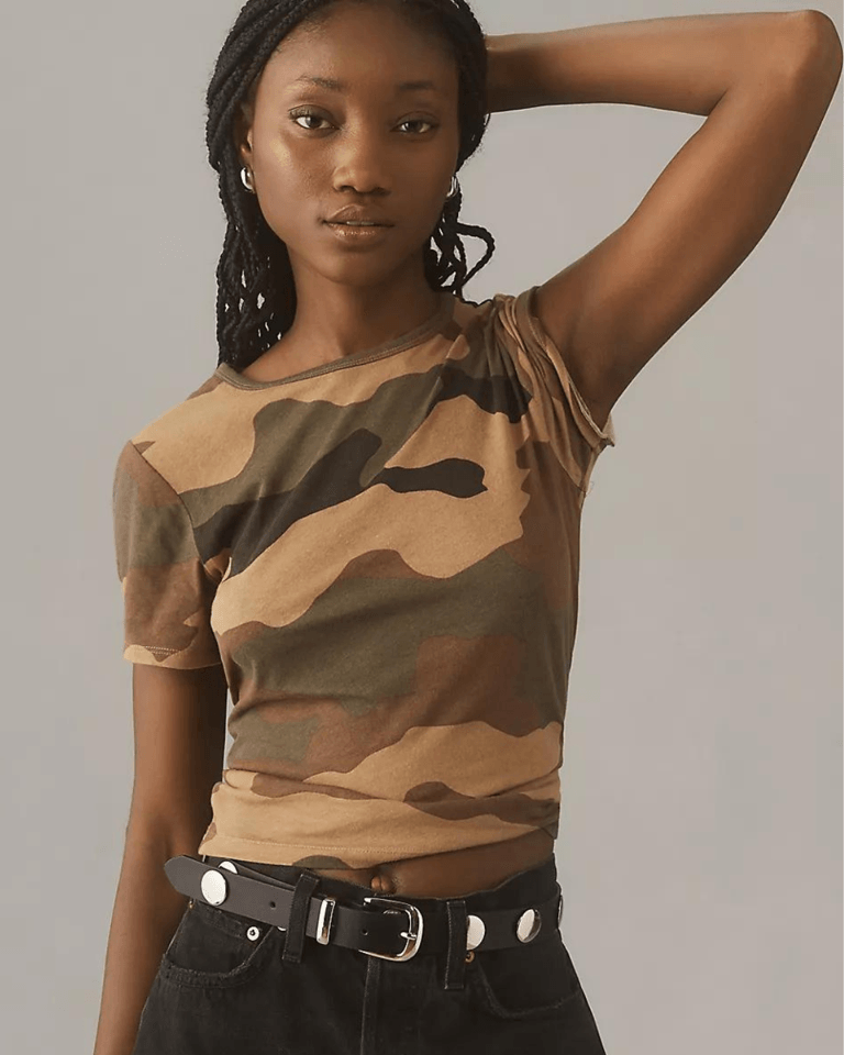 anthropologie good american baby tee, camo outfits