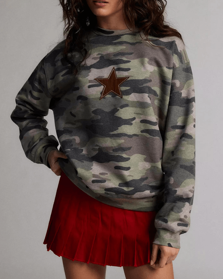 urban outfitters star crew neck, camo outfits