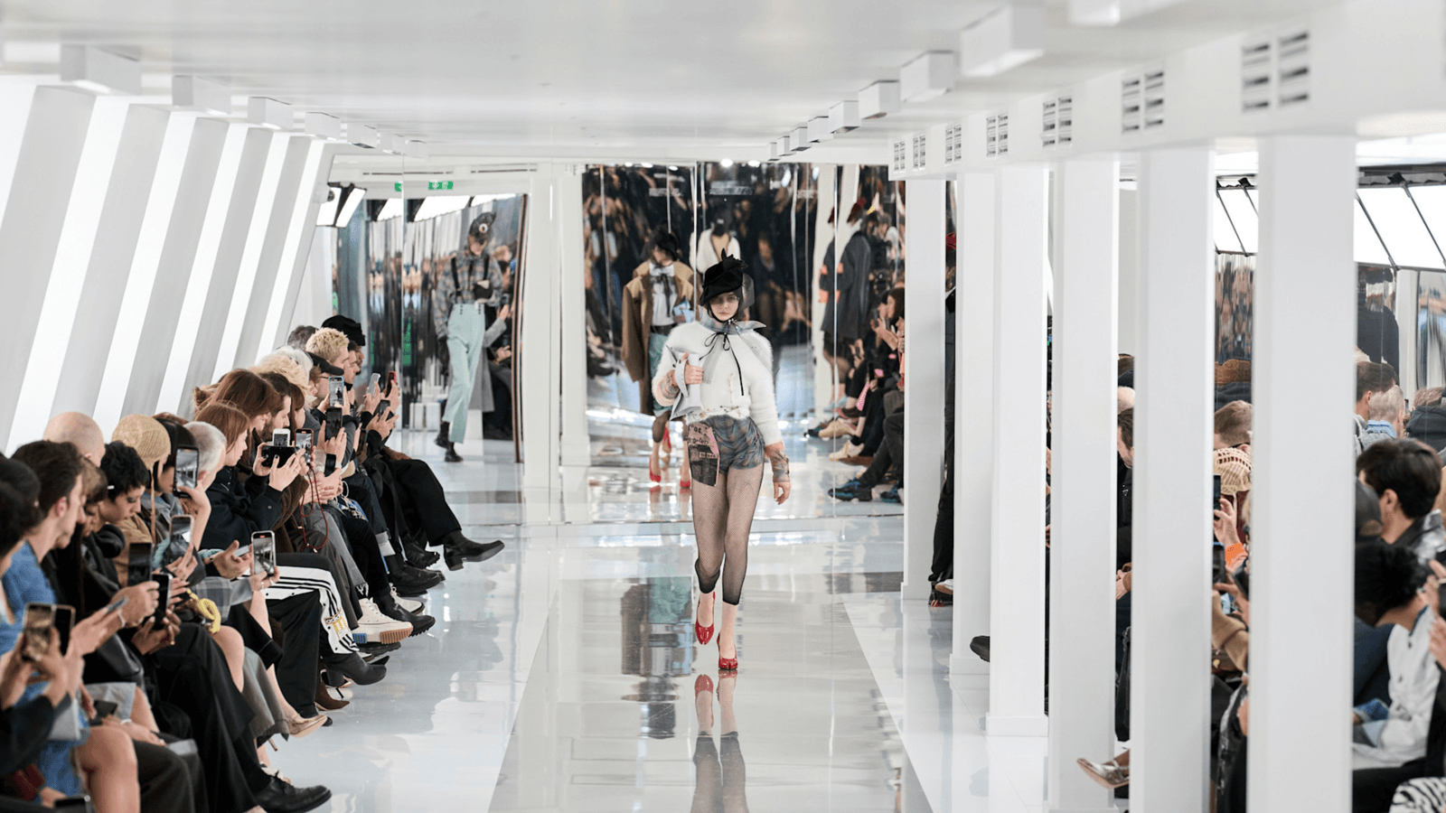 maison-margiela-john-galliano.png