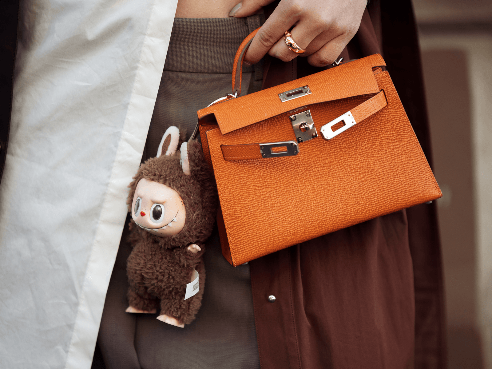 ✨MYK✨　スマホショルダーバッグ　Labubuトートバッグ2点　計3点 lbb2509010201.jpg