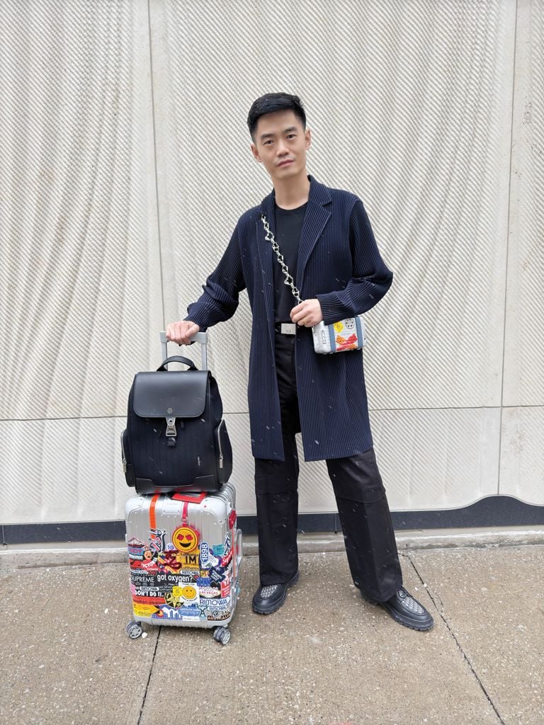 travel uniform, Ivan Mao