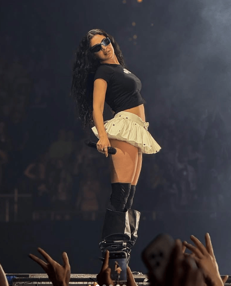 Charli XCX, low-key pop girls