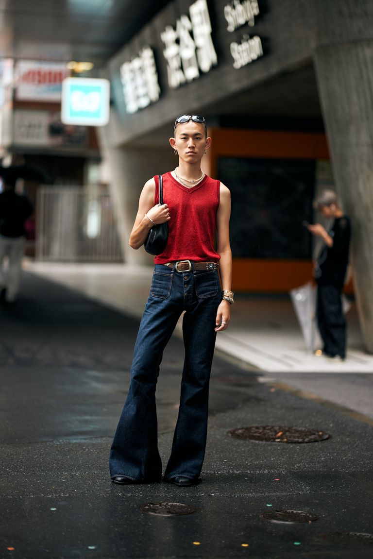 Flare jeans street style
