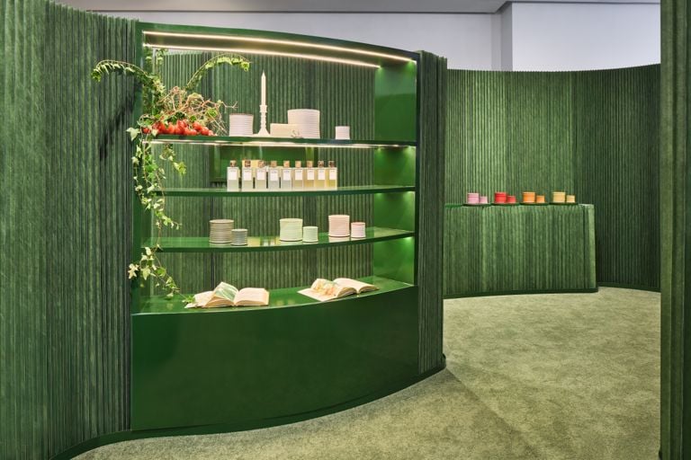 LOEWE Perfumes Holt Renfrew Bloor Pop-Up